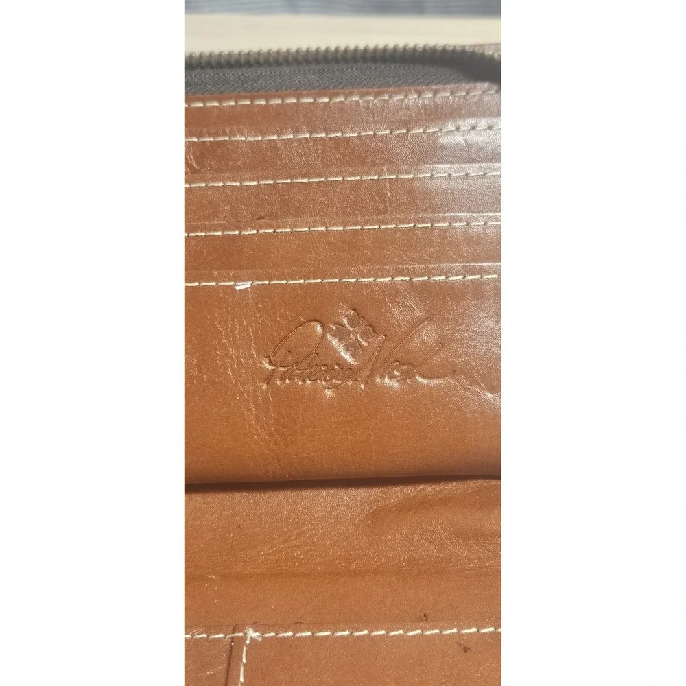 Patricia‎ Nash leather beige Alberese organizer wallet